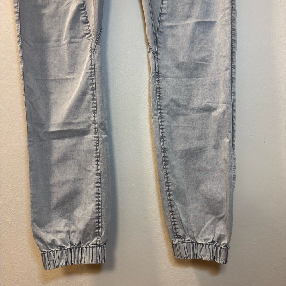 Light Gray Men's Jogger Sweatpants - Casual Drawstring Joggers - Picture 4 of 8